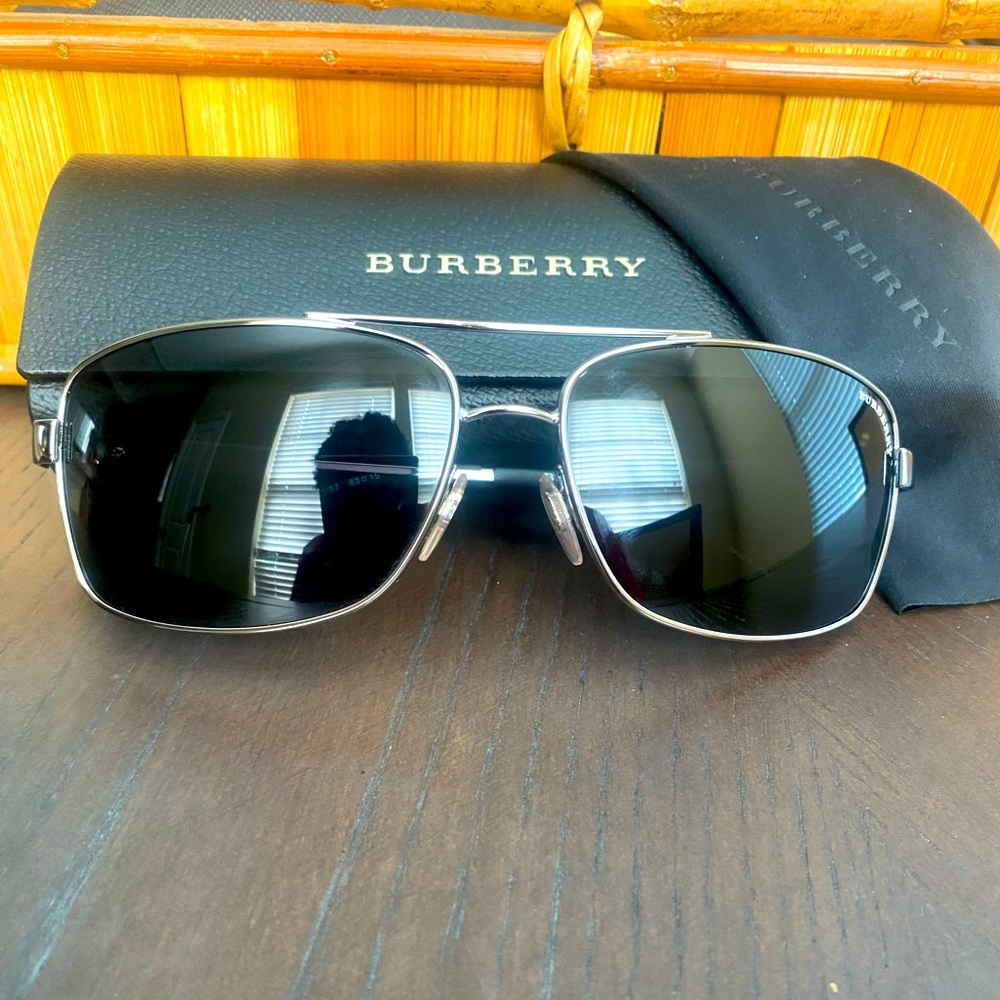 Burberry Aviator Tinted Sunglasses
